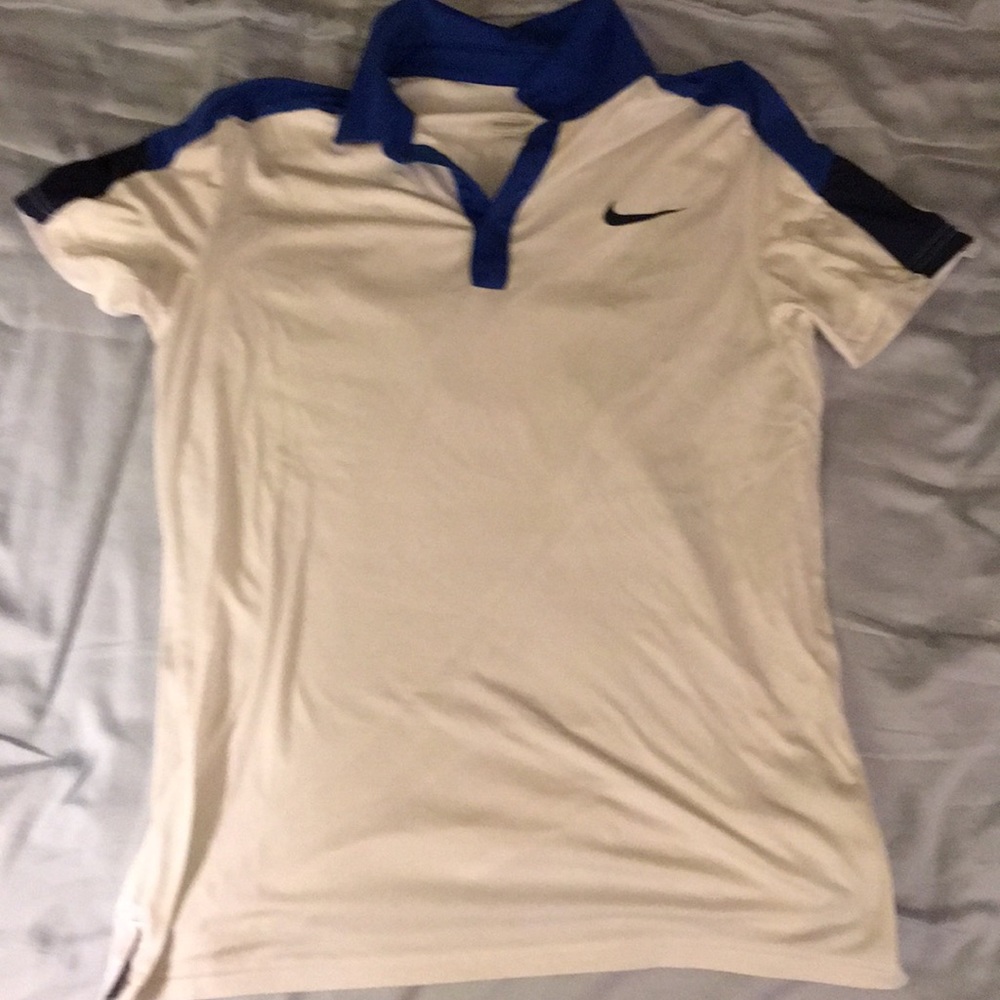 Men’s White and Blue Nike Dri-Fit Shirt(Small)